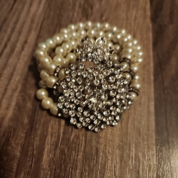 Bridal Cuff 4 strand Pearl Bracelet with Rhinestones Focal Point Wedding Jewelry - Picture 2 of 5